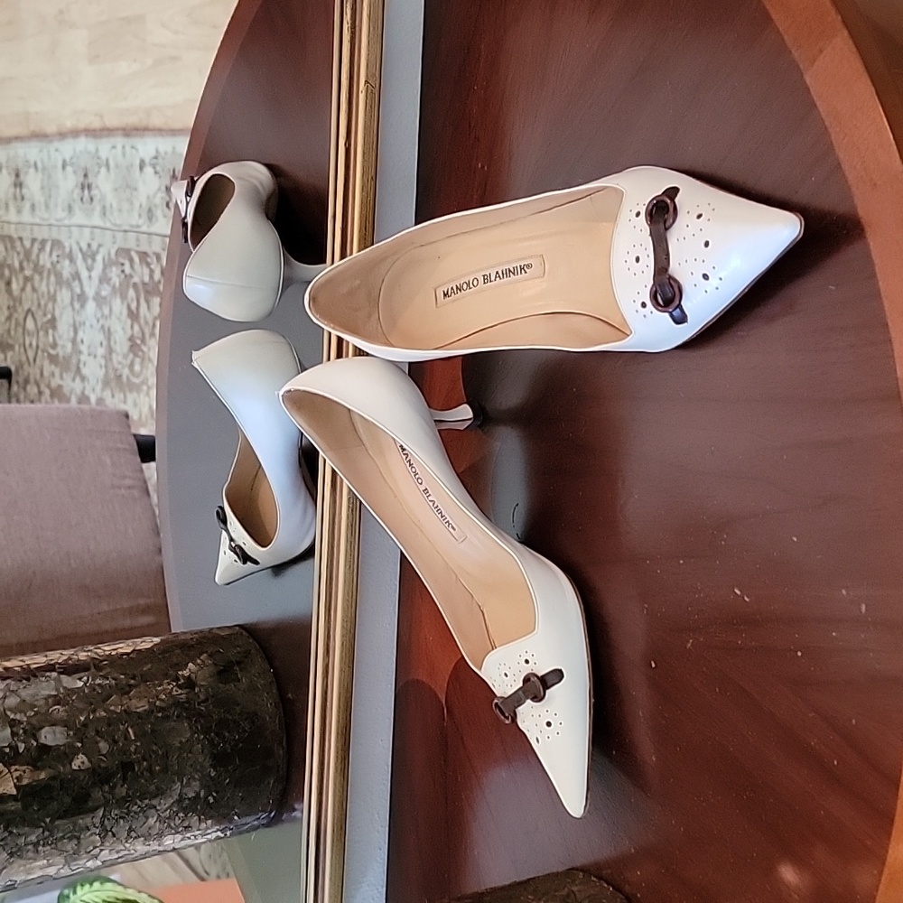 Manolo Blahnik kitten heels